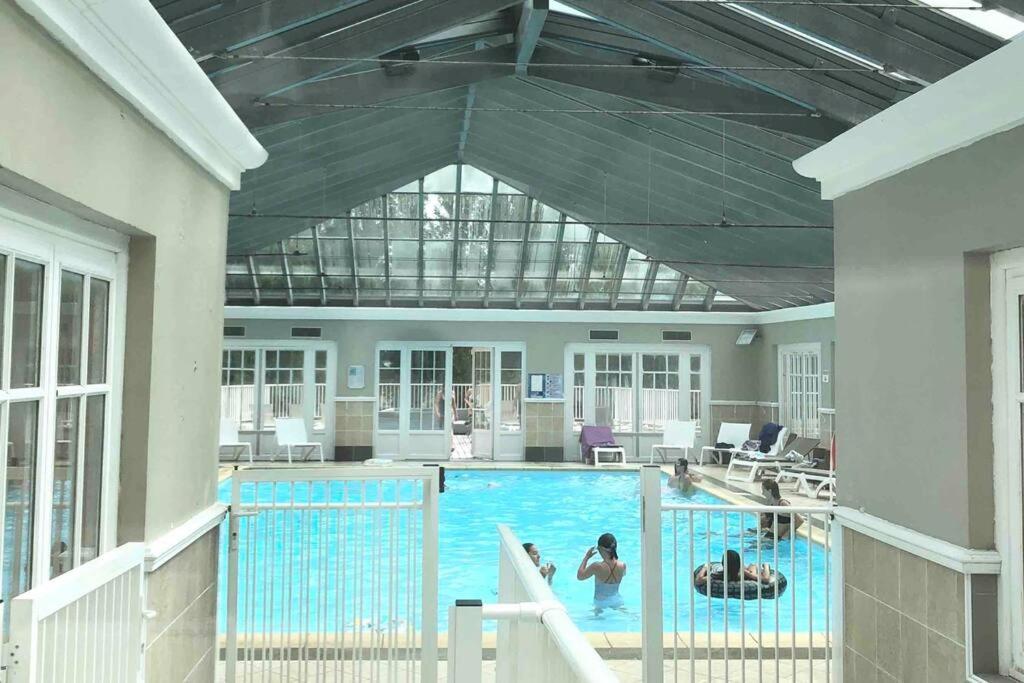 Appartement 2 Chambres Couleur Dune, Piscine, Parking Gratuit Le Touquet Екстер'єр фото